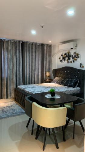 Modern Studio near LRT MOA & Star City in Pasay — 4-Star Luxury Hotel in Manila, Philippines