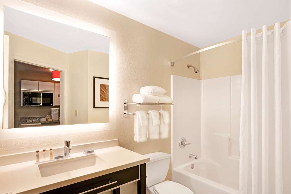 MainStay Suites Northbrook Wheeling - photo 7