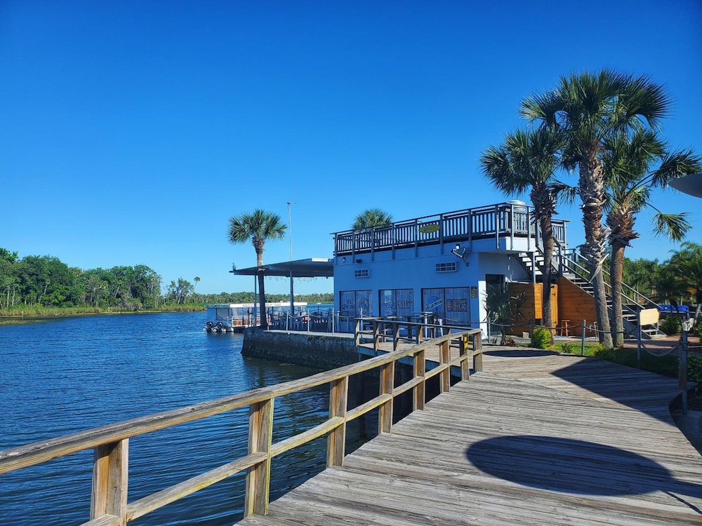 The Port Hotel & Marina - photo 32