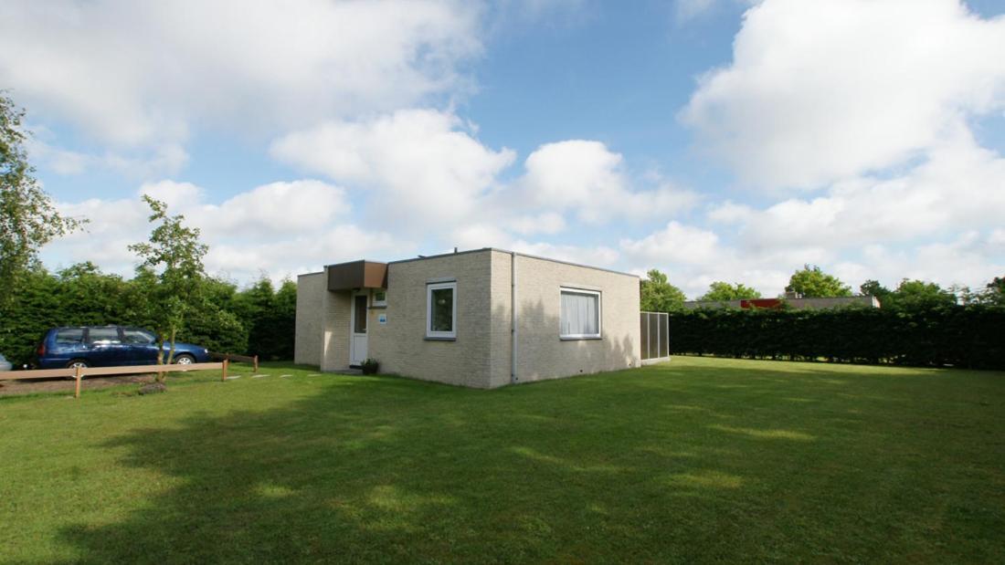 Hoogelandt 92 in De Koog, Netherlands