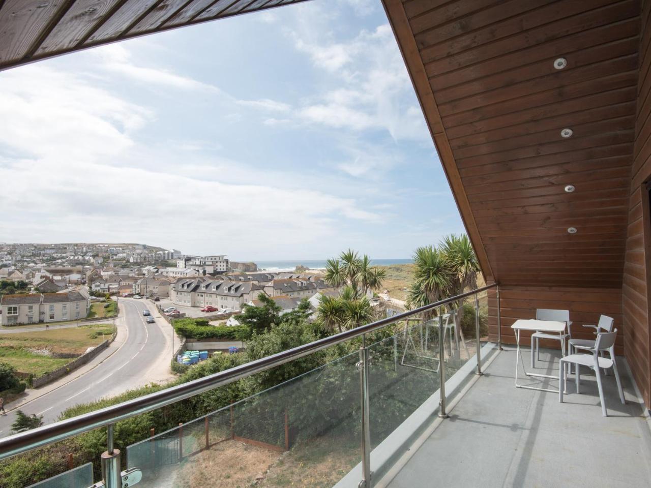Lyndhurst - carbon neutral hotel in Perranporth