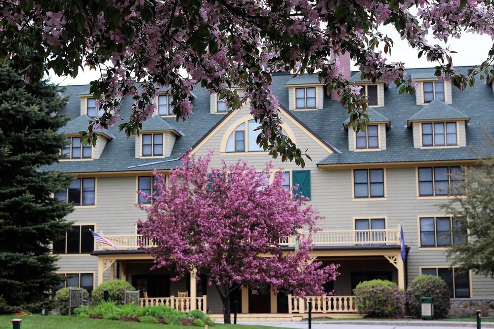 Golden Eagle Lodge Resort - photo 45