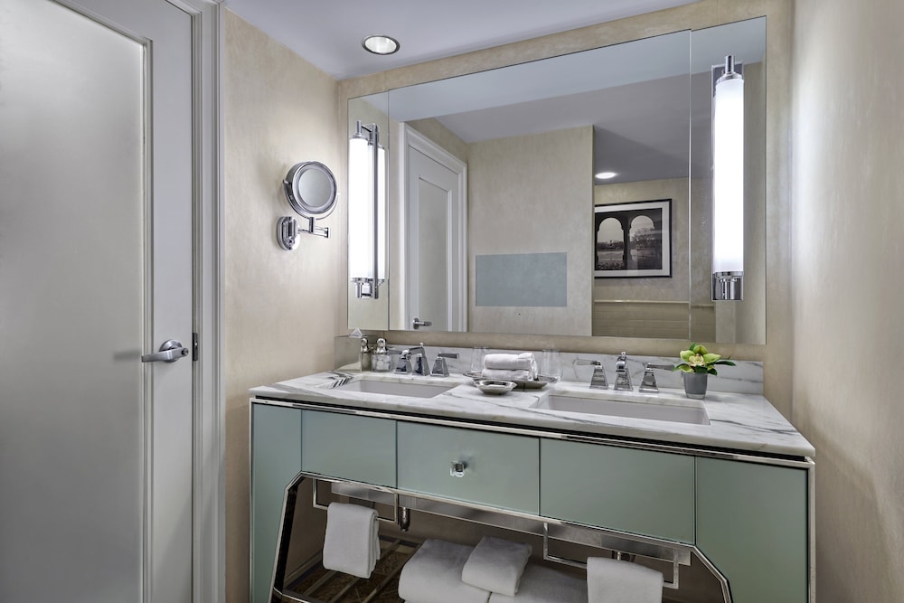 Loews Regency New York Hotel - photo 127