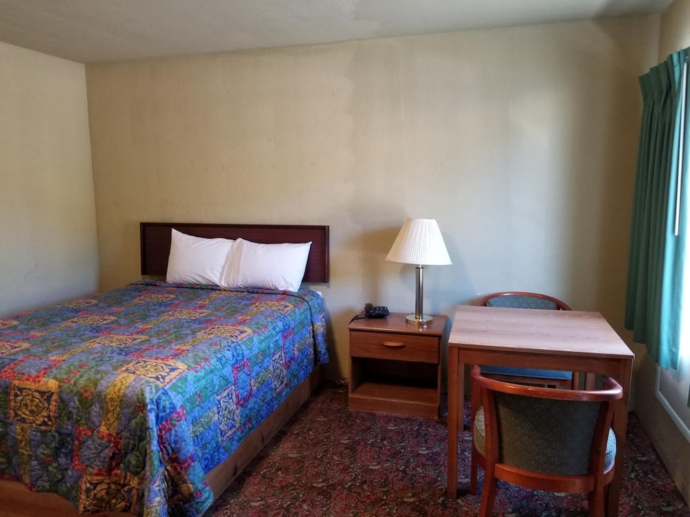 Quick Stop Motel - photo 15