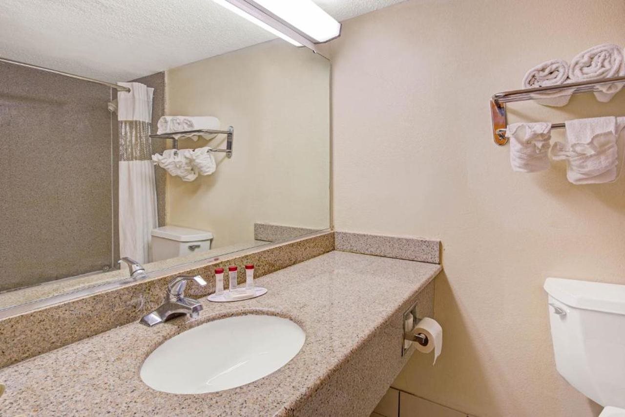 Motel 6 Rock Hill SC - photo 11
