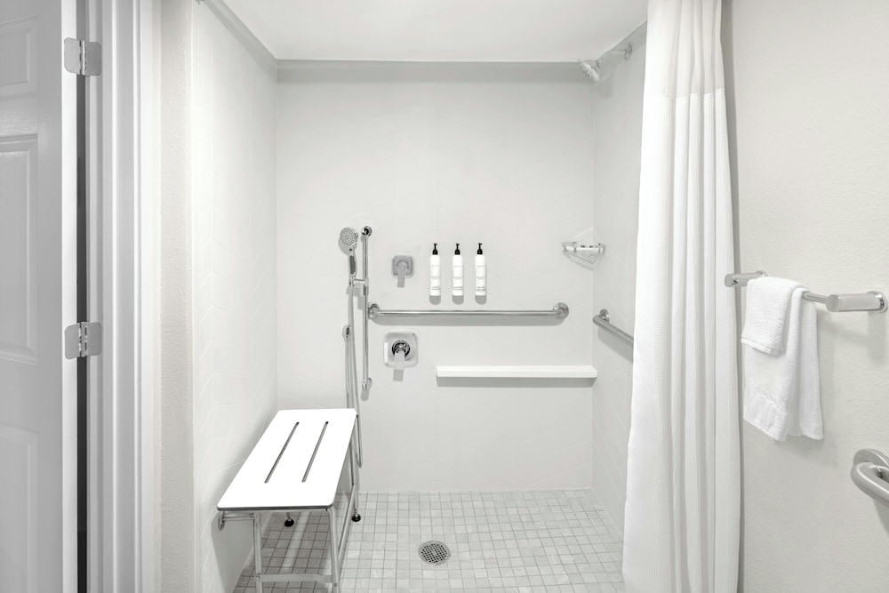 Fairfield Inn & Suites by Marriott San Francisco San Carlos - photo 34