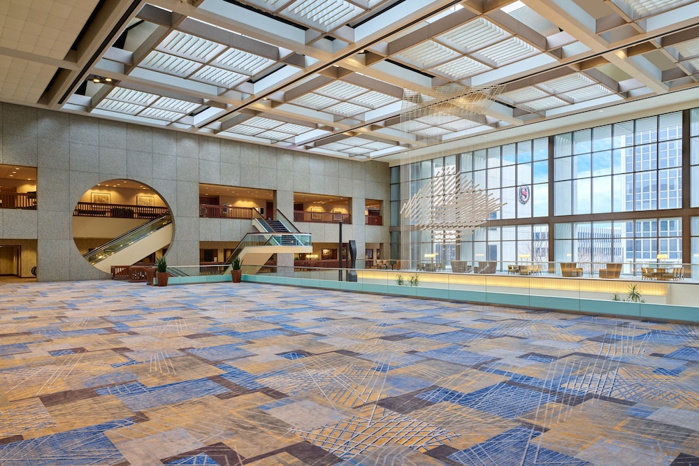 Sheraton Kansas City Hotel at Crown Center - photo 4