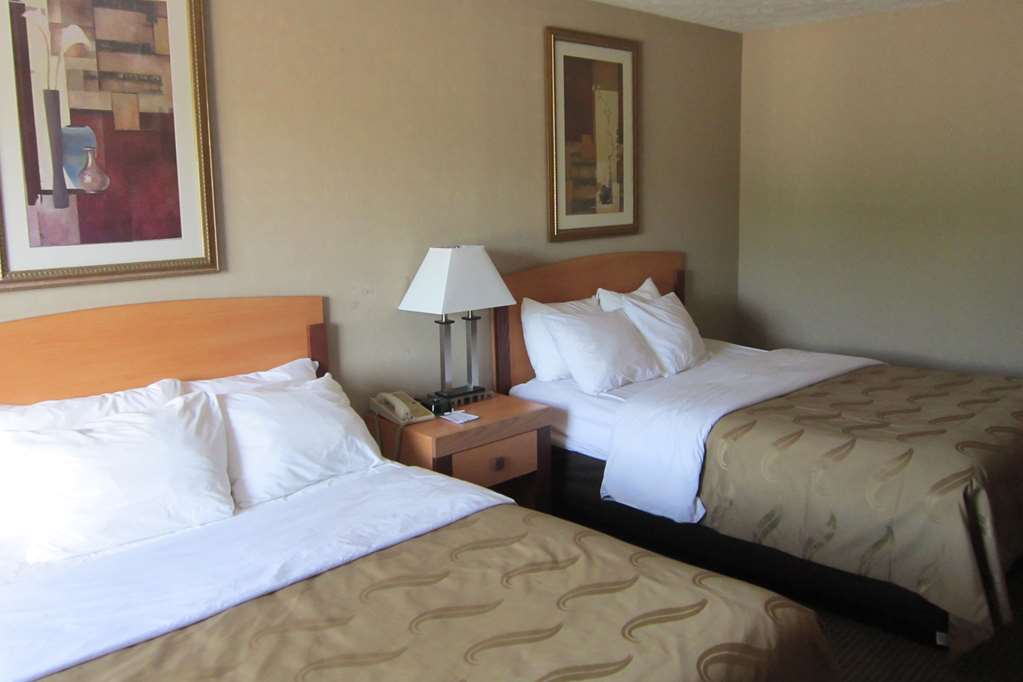 Quality Inn Nashville Bloomington - photo 18