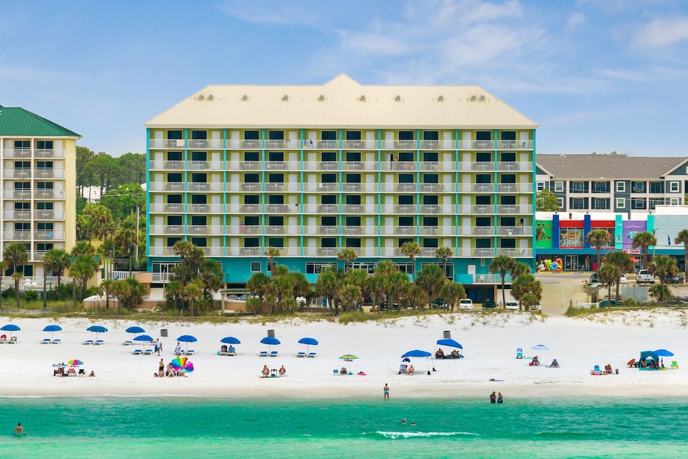 Holiday Terrace Beachfront Hotel a By The Sea Resort - photo 2