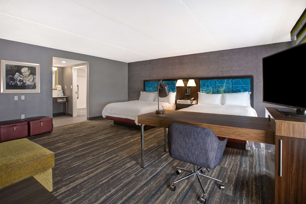 Hampton Inn Olive Branch - photo 18