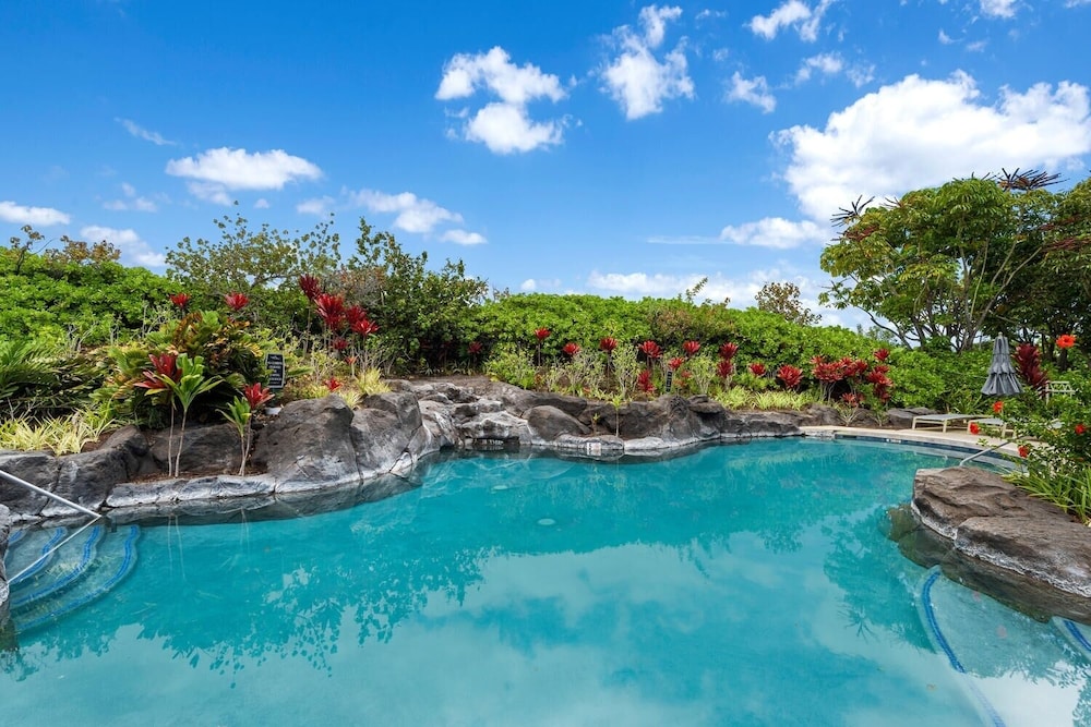 F4 Waikoloa Beach Villas — 4-Star Luxury Hotel in Waikoloa, United States