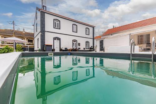 Alojamento CSA — 4-Star Luxury Hotel in Alenquer, Portugal