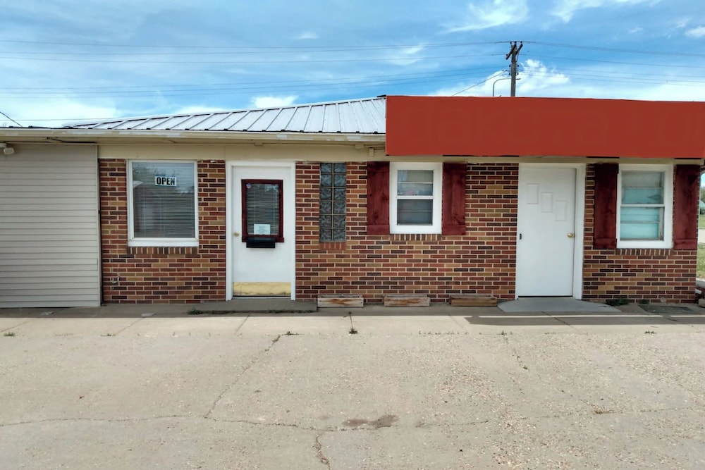 Love Hotels Murdo by OYO on Interstate 90 — hotel in Murdo