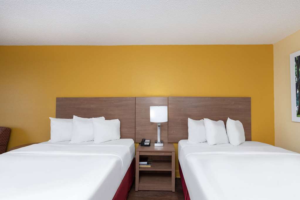 Days Inn by Wyndham Florence I 95 North - photo 32