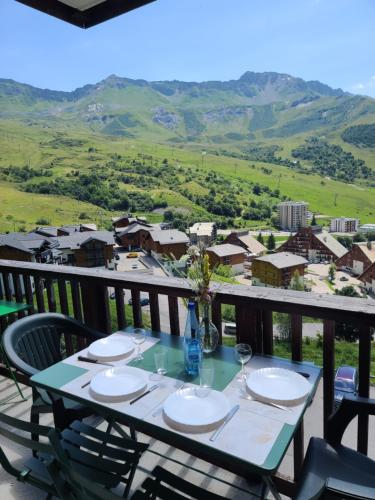 Edelweiss17 - carbon neutral hotel in Unknown City