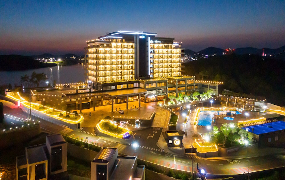 Hotel Jcs Yeosu in Yeosu, South Korea