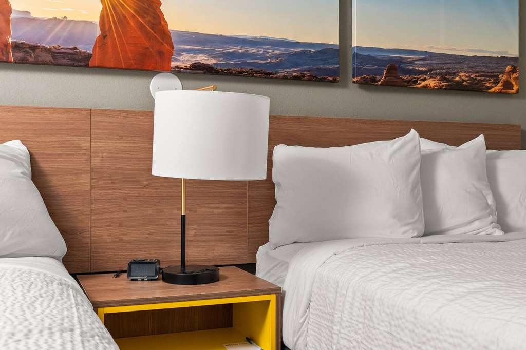 Days Inn by Wyndham Albuquerque I 25 - photo 38