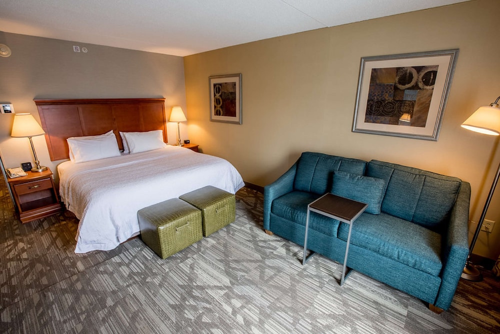 Hampton Inn & Suites Tilton - photo 21