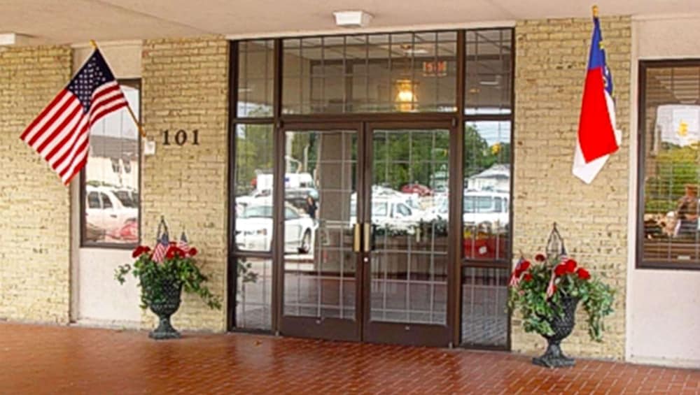 Mayfair Inn - photo 6