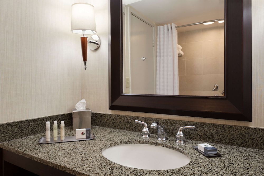 Doubletree by Hilton Somerset Hotel and Conference Center - photo 20
