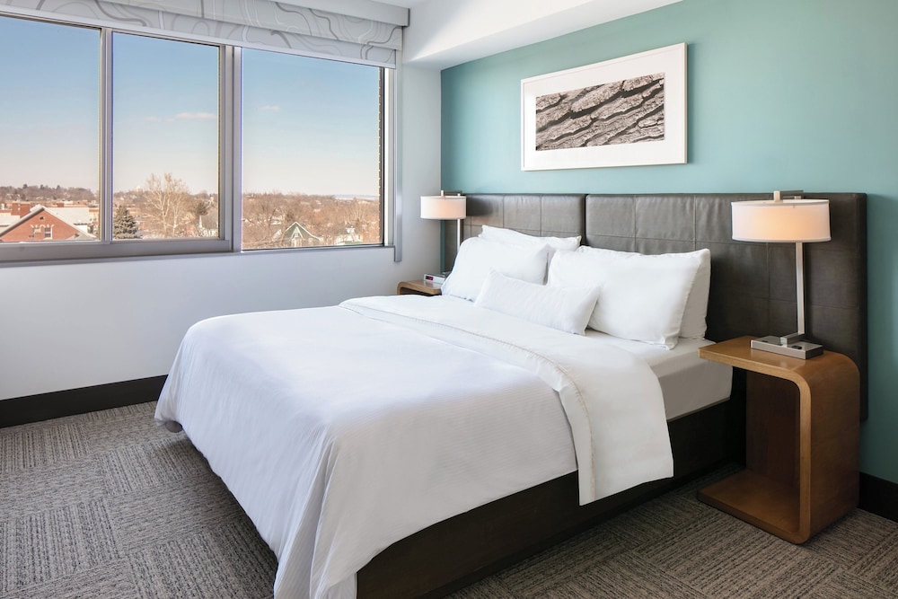 Element Omaha Midtown Crossing - photo 17