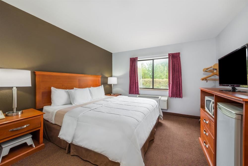 Super 8 by Wyndham Georgetown - photo 11