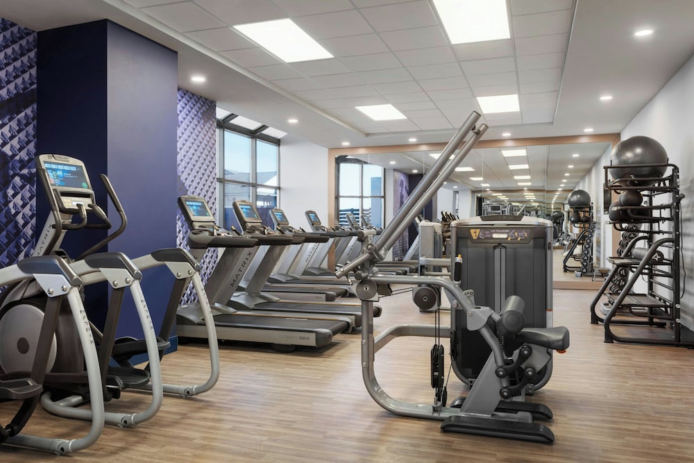 Delta Hotels by Marriott Virginia Beach Waterfront Suites - photo 26