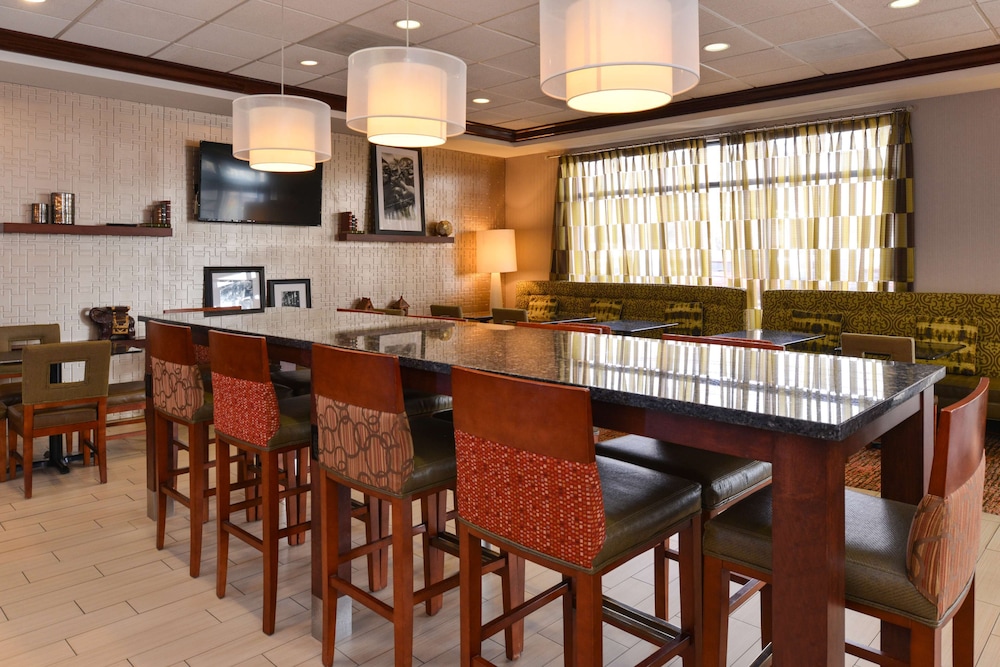 Hampton Inn College Park - photo 41