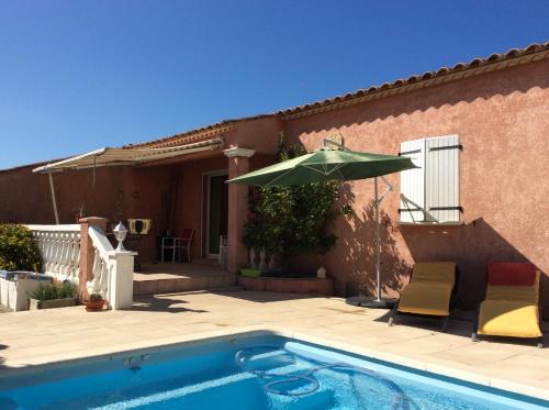 La Milhaud pet-friendly hotel Milhaud