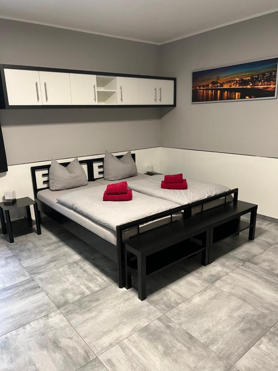 Garni Hotel Eastside — Magdeburg