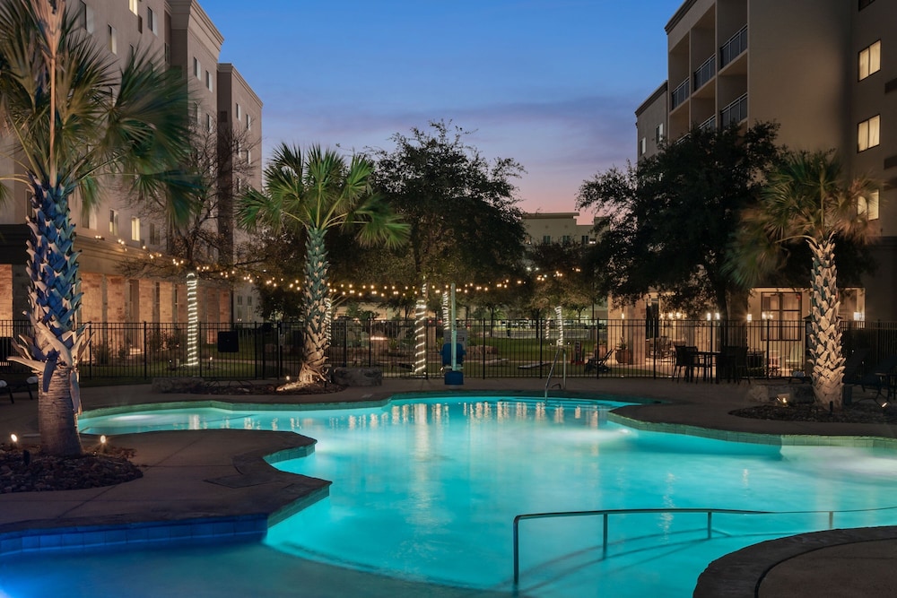 Residence Inn by Marriott San Antonio Six Flags at The Rim - photo 16