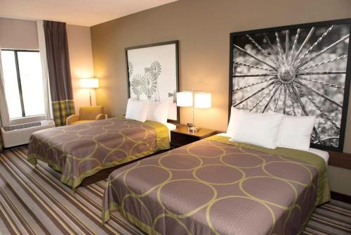 Super 8 by Wyndham Stanton - photo 5