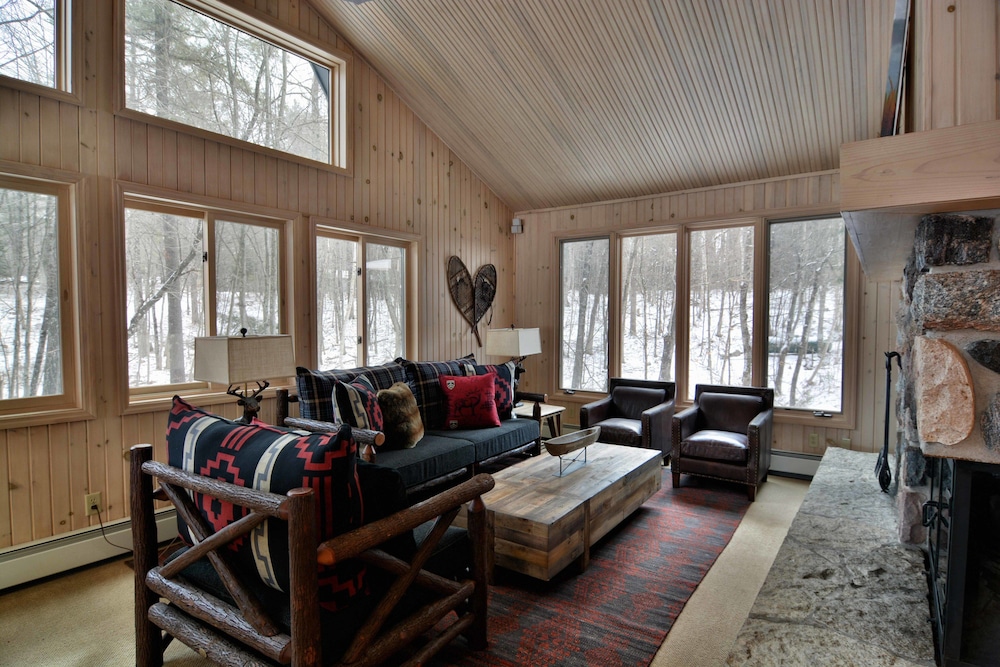 Serenity On Lake Owen 5 Bedroom Hotel Room by RedAwning - photo 18