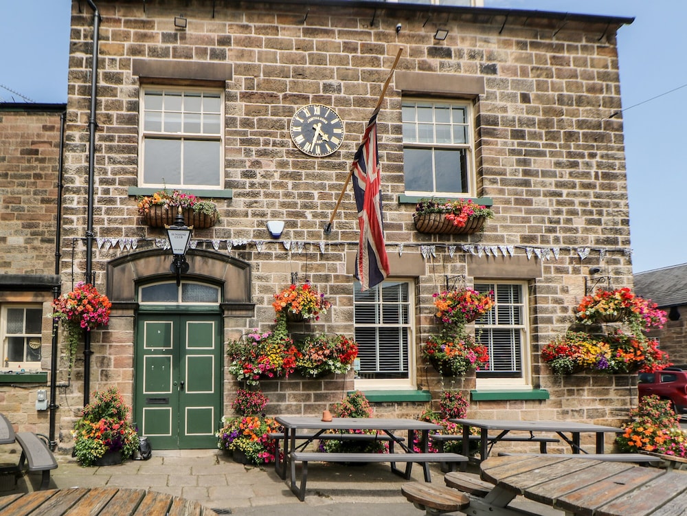 Sunshine Apartment — 4-Star Luxury Hotel in Belper, United Kingdom