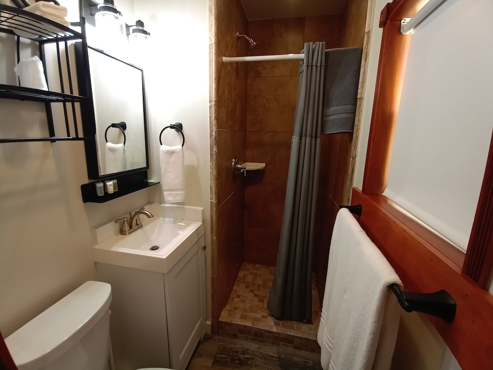 Yellowstone Riverside Cottages - photo 61