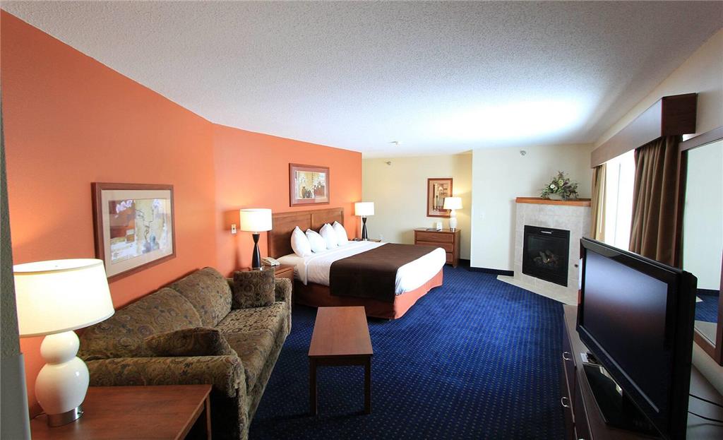 AmericInn by Wyndham Cedar Rapids Airport - photo 25