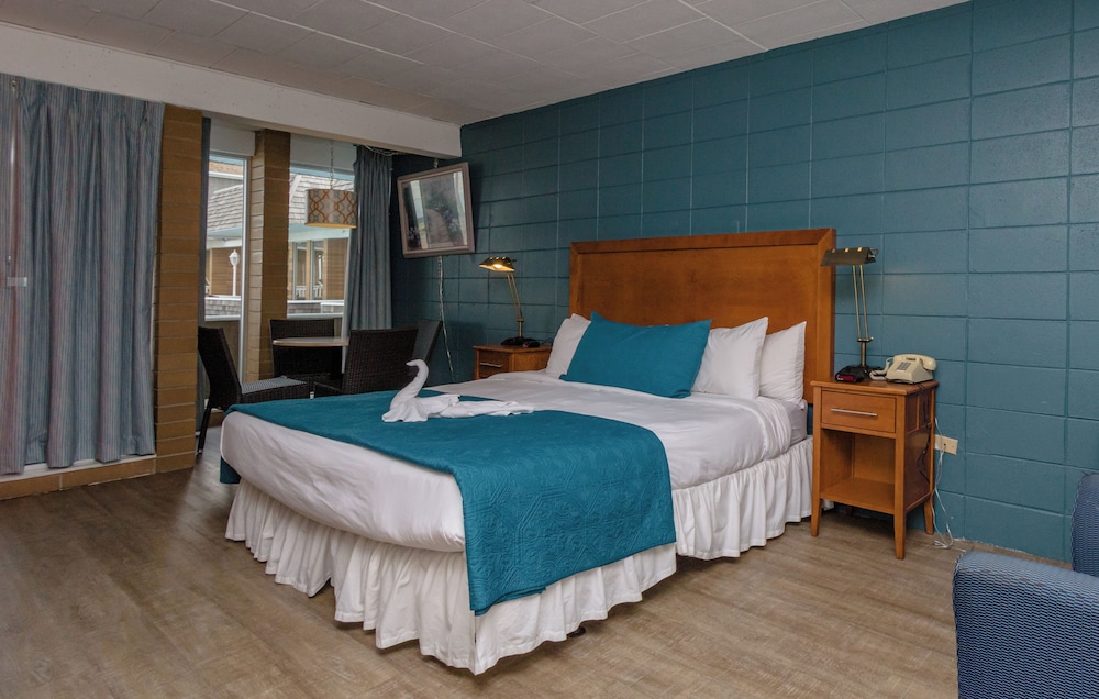 Charlroy Motel - photo 27