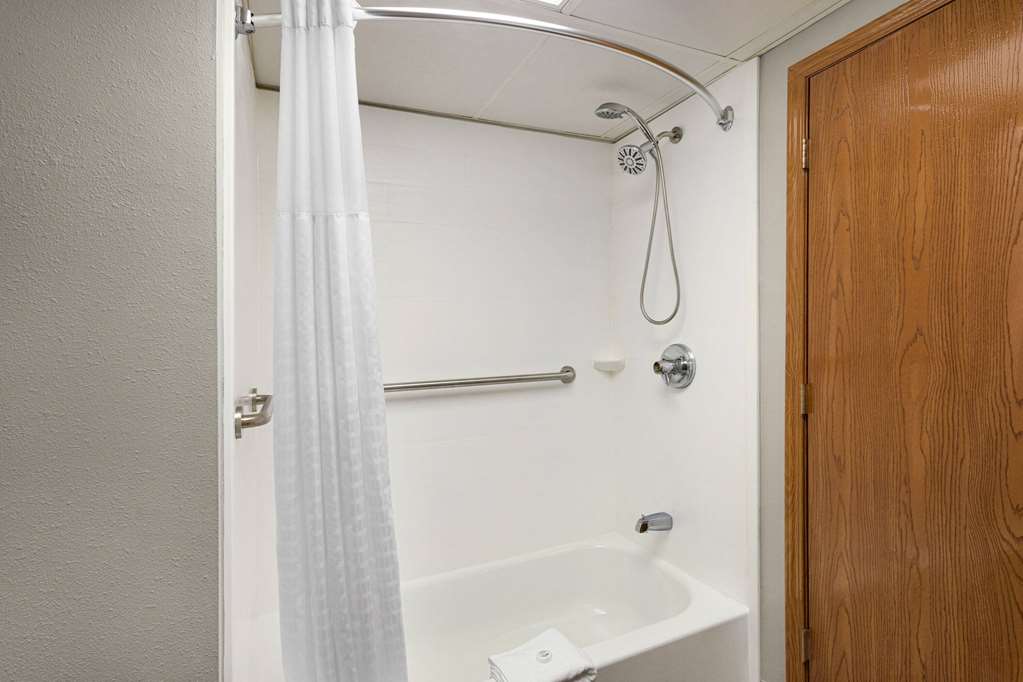 AmericInn by Wyndham Branson & Conference Center - photo 24