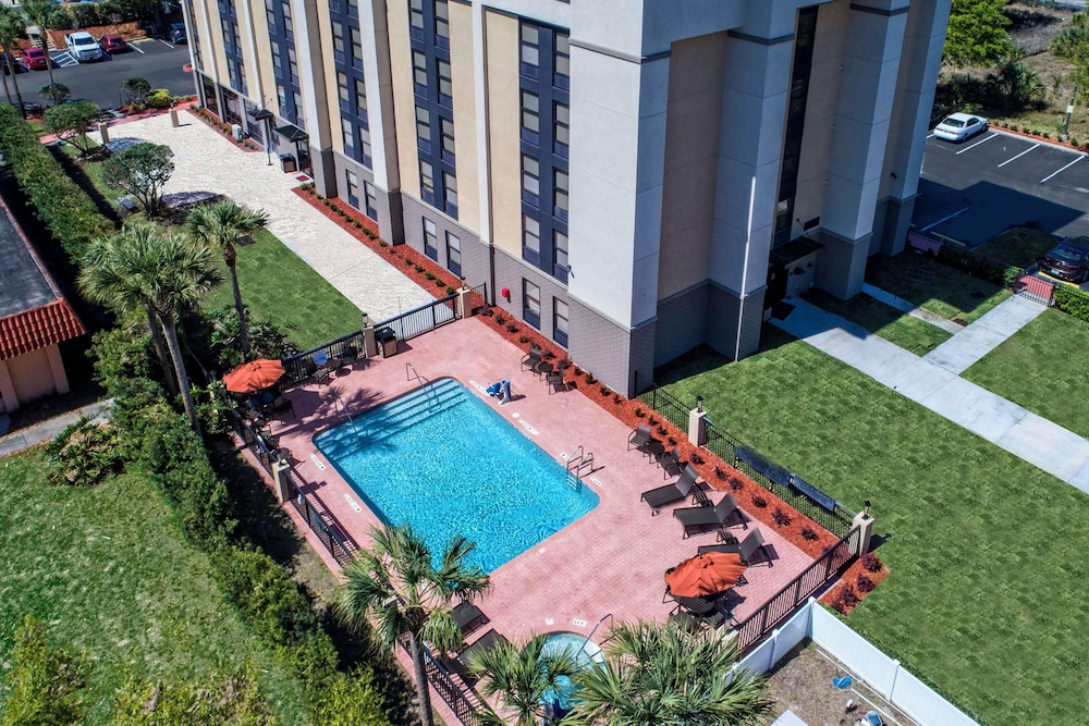 Hampton Inn Orlando Maingate South - photo 13