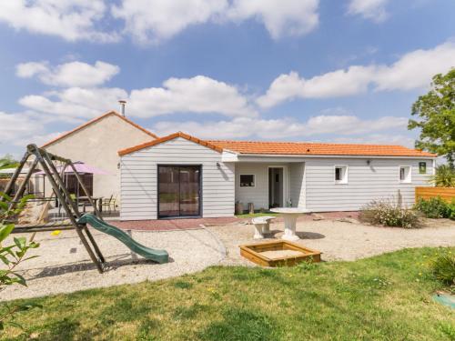 Etable Renovee En Campagne A 20km De La Mer Ideale Familles Avec Jeux Et Velos Enfants Fr 1 306 1047 — Saint Viaud