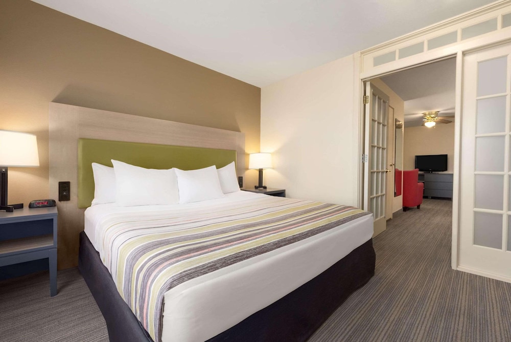 Country Inn & Suites by Radisson Milwaukee Airport WI - photo 13