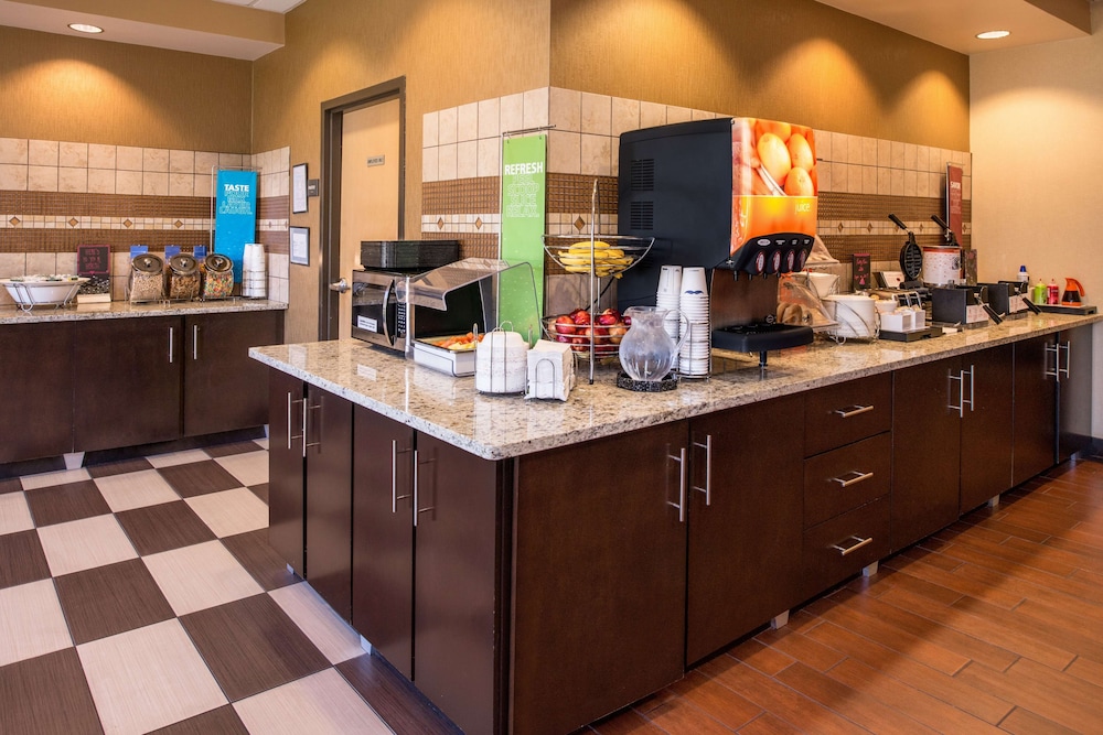 Hampton Inn San Antonio Stone Oak - photo 21