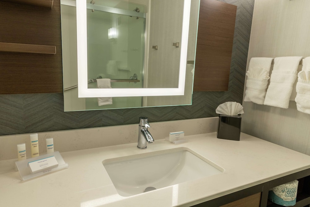 Hilton Garden Inn Des Moines West - photo 51