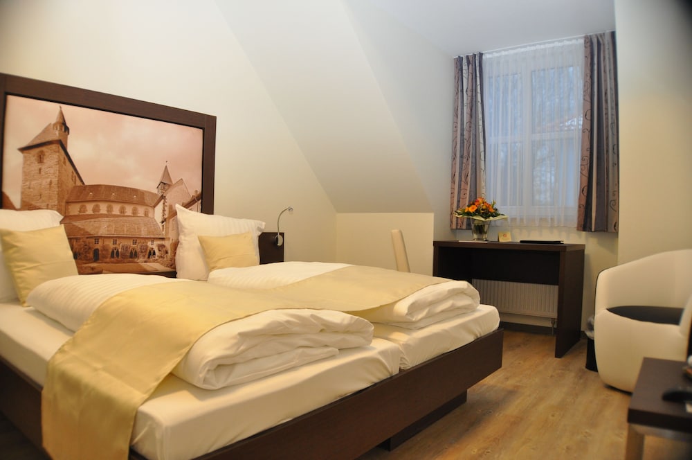 Schaumburger Ritter Hotel Restaurant — Rinteln