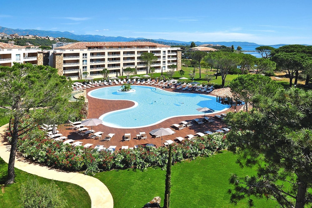 Apartment in Corsica Near Palombaggia Beach — 4-Star Luxury Hotel in Porto-Vecchio, France