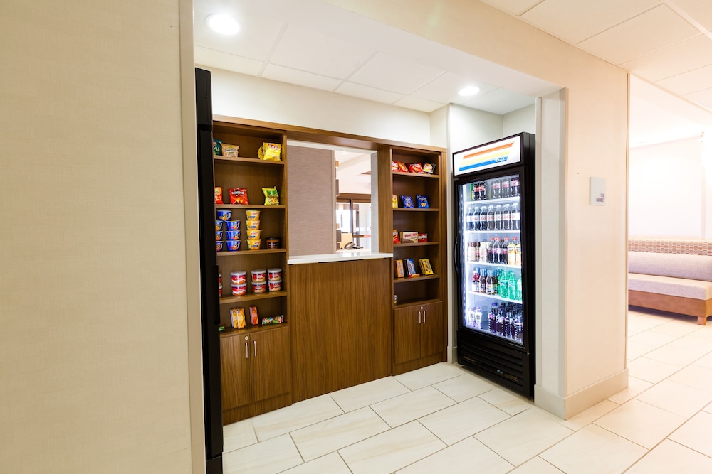 Holiday Inn Express & Suites Shelbyville by IHG - photo 19