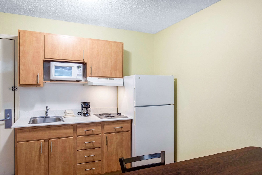 Hawthorn Extended Stay by Wyndham Lewisville - photo 29