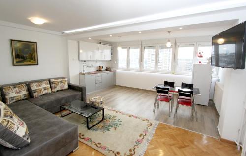 Penthouse Novi Beograd — 4-Star Luxury Hotel in Belgrade, Serbia