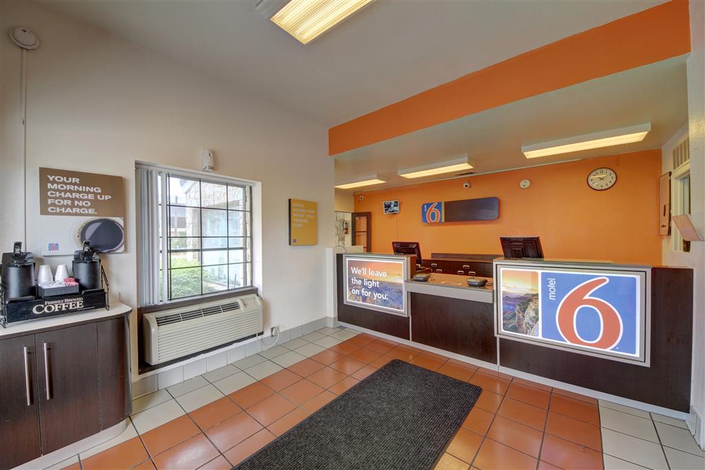 Motel 6 San Antonio TX Downtown Market Square - photo 24