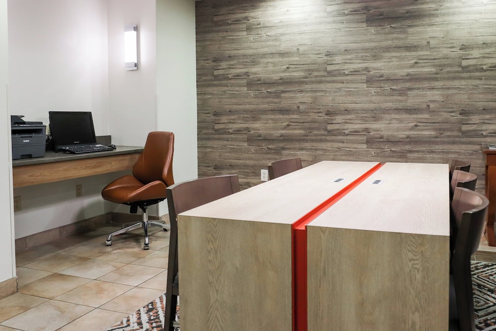 Candlewood Suites Richmond Airport by IHG - photo 89